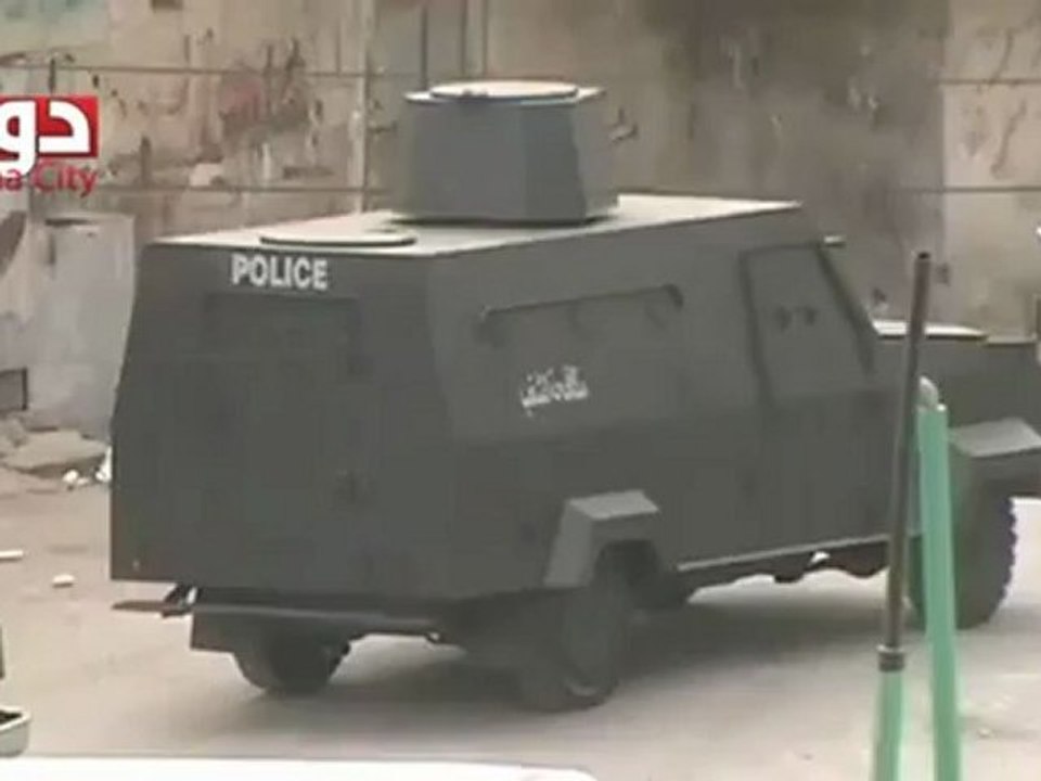 فري برس ريف دمشق دوما  قوات اسدية تدخل المدينة مدججة بكامل قوتها 30 4 2012 Damascus