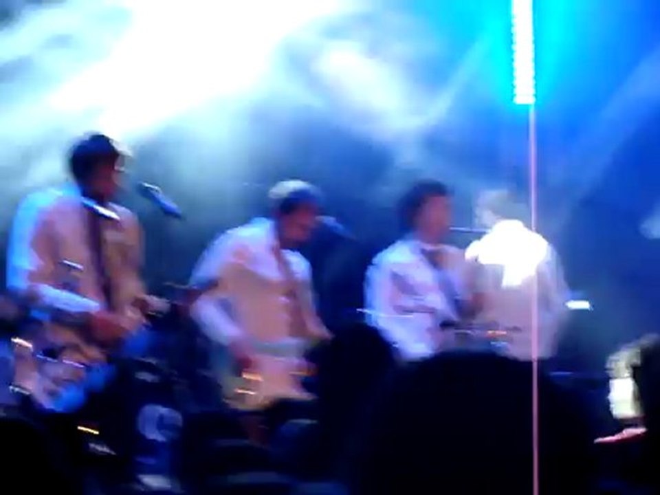 Read your Bible, pray everyday - October Light @ JesusNight Haßloch 30.4.2012