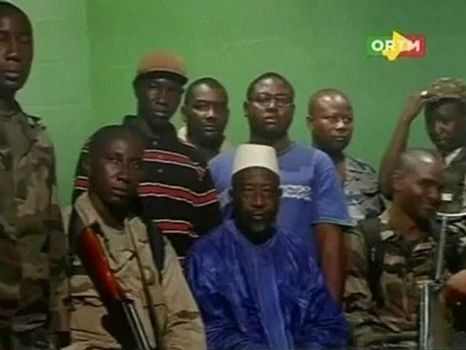 Troops loyal to ousted president attempt counter coup