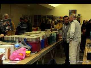 BROCANTE - MUSICALE St Jean les Deux Jumeaux part 02