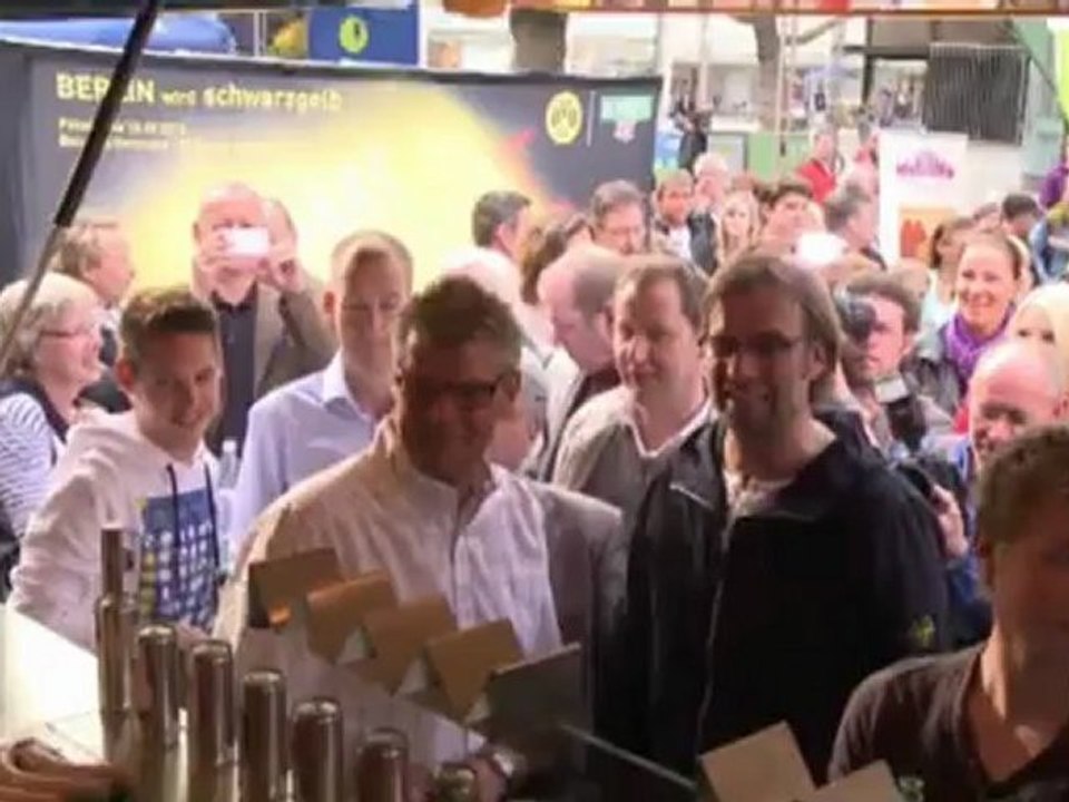 Norbert Dickels Currywurst erfreut Kloppo