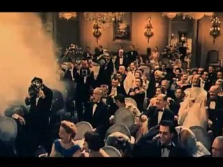 Drôle de frimousse ( bande annonce VOST )