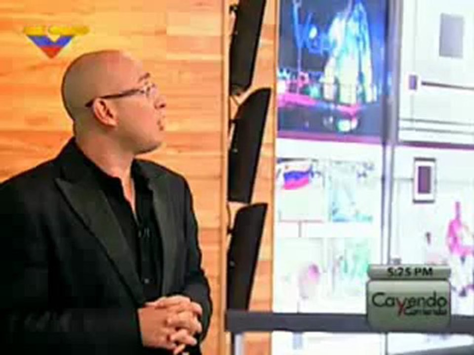 (VÍDEO) Cayendo y Corriendo del día lunes 30.04.2012 1/2