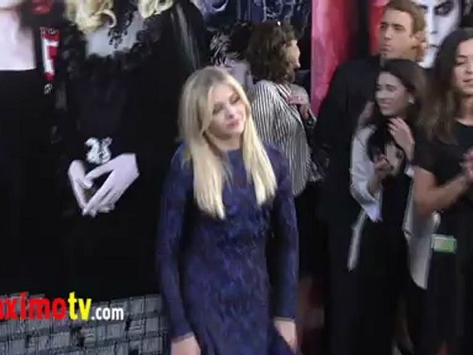 Chloë Grace Moretz "Dark Shadows" Los Angeles Premiere ARRIVALS