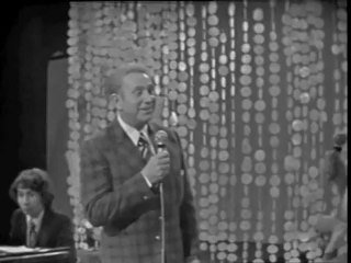 Marie Laforêt & Charles Trenet - La folle complainte (extrait) 1973