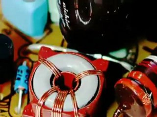 عن كثب- مركبة أوليسس، المصابيح، مصانع إنتاج السيارات