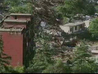 China rescues and cleans up - 15 May 08