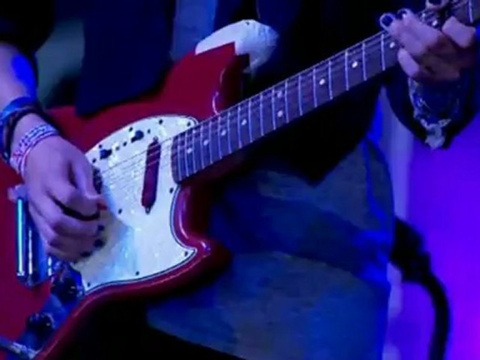 Warpaint - Undertow live @ Glastonbury