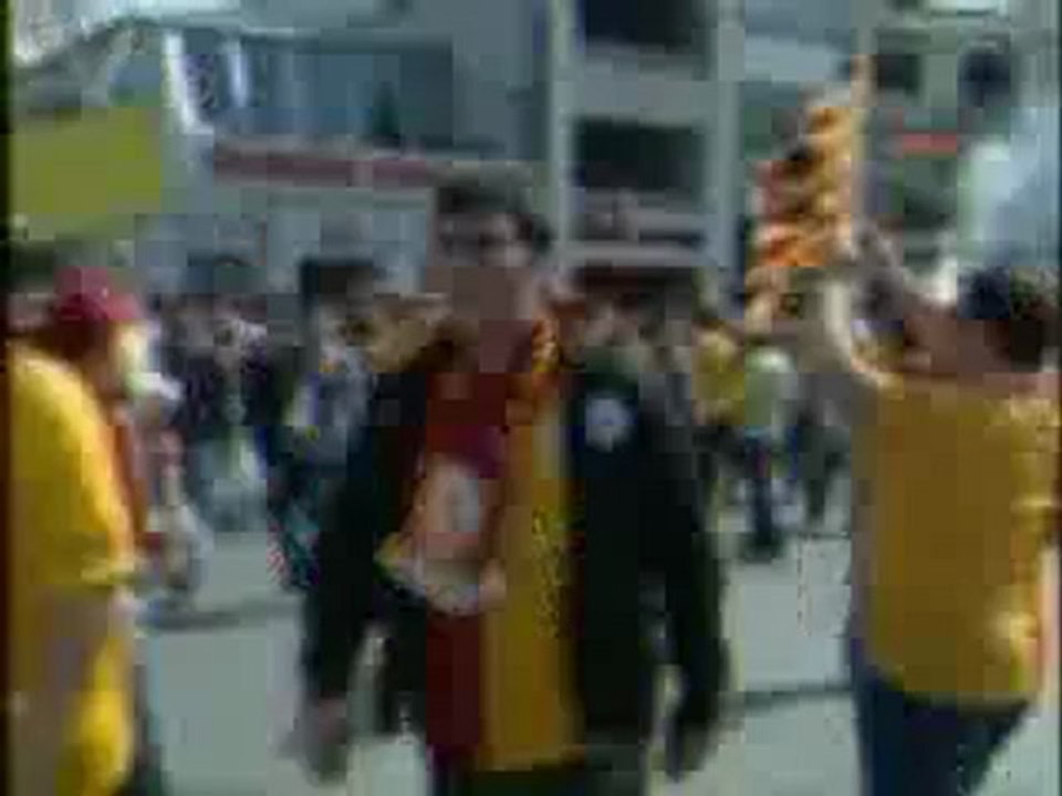 Galatasaraylı Taraftarların Protesto Yürüyüşü - 2.4.2012