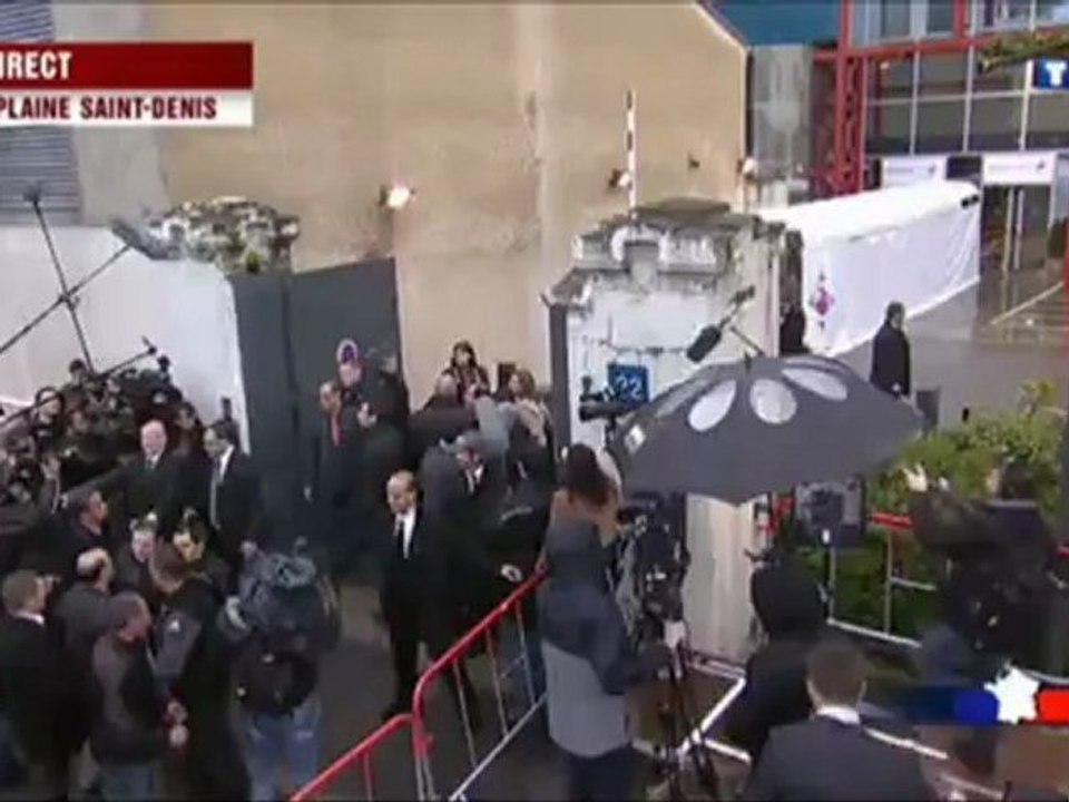 Débat 2012 : Hollande va saluer les manifestants de l'usine PSA Aulnay
