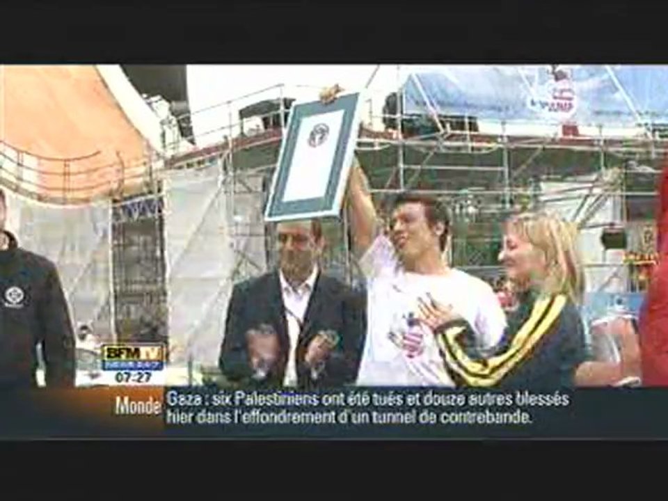 bfm record Tour Eiffel Taig Khris