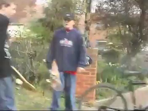 Arroser les passants