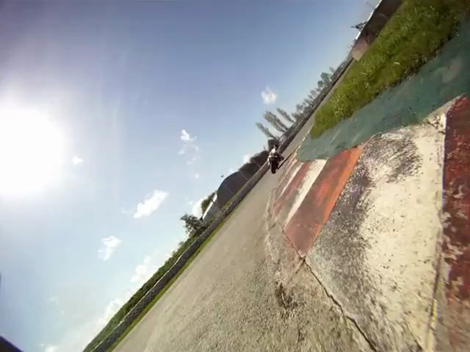 chute Max croix en ternois le 1 Mai 2012 moto sport 76