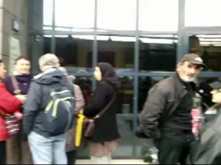 Les mal-logés s'invitent à Bondy-Habitat