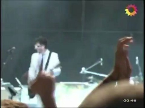 Fito Paez - Ciudad de pobres corazones (Quilmes Rock 2012 - Canal 13)