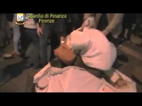 Firenze - Controlli della Gdf nel corso della notte bianca (02.05.12)