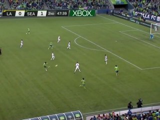 Quelle frappe majestueuse de 35 mètres !