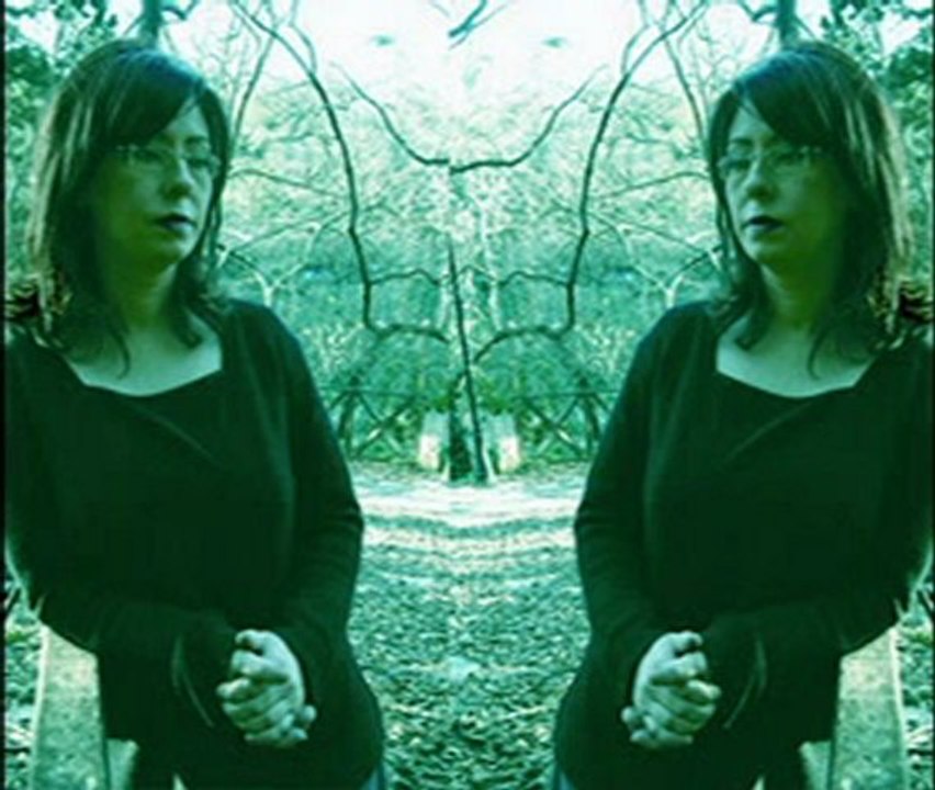 İlkay  AKKAYA   "GİDEMEM "