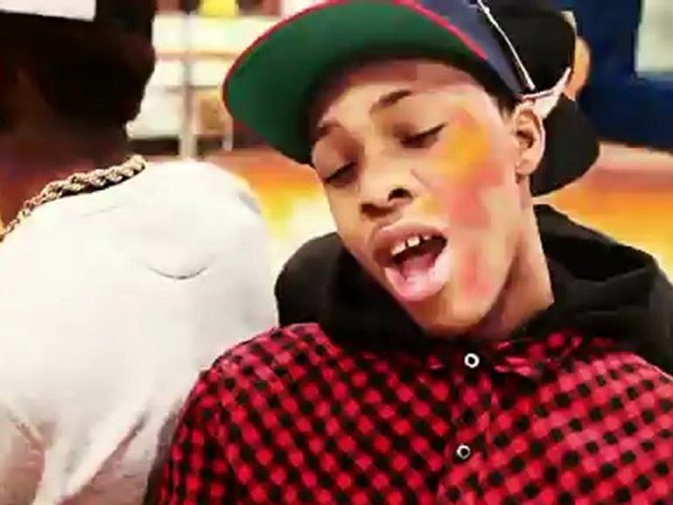 Skoolkids - the motto  (official video)