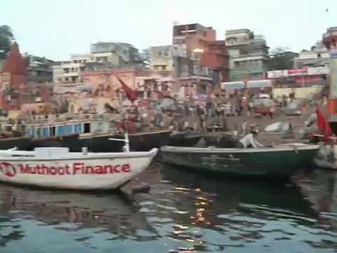 Varanasi!! Soleil levant sur les rives du Gange
