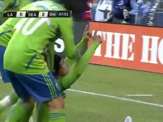 Fredy Montero se fait plaisir avec une frappe magistrale, Seattle Sounders vs LA Galaxy (2-0)