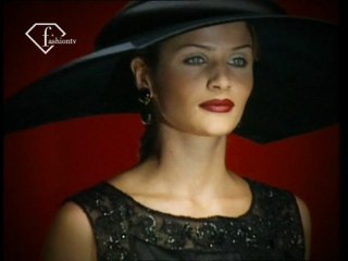 Valentino Fall/Winter 1993/94 Haute Couture Show | FashionTV