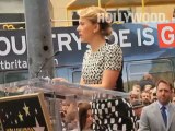 Scarlett Johansson recibe una estrella