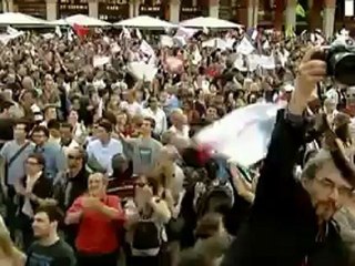 Hollande confident as French election draws near