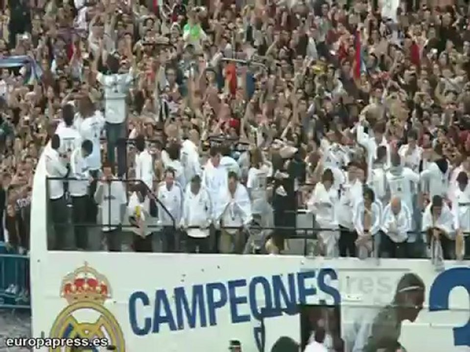 Casillas brinda el título a la Cibeles
