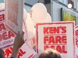 Los laboristas británicos encabezan el recuento de las...