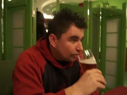 Kaczmar z GW opowiada kawał _) u lekarza [wiocha kwejk.pl ](1080p_H.264-AAC)