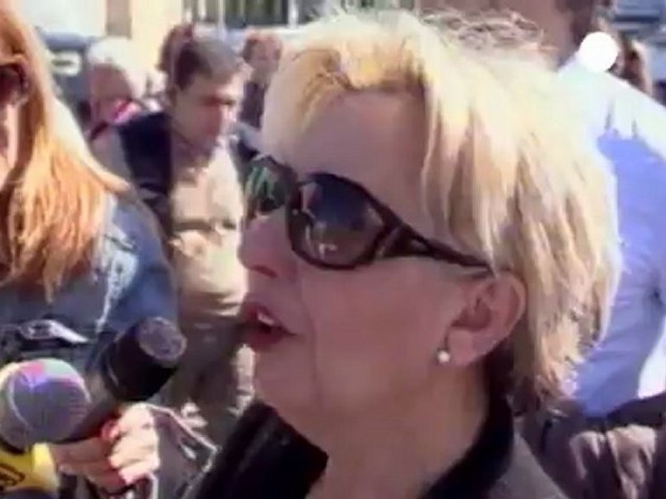 Widows of suicide victims protest in Bologna