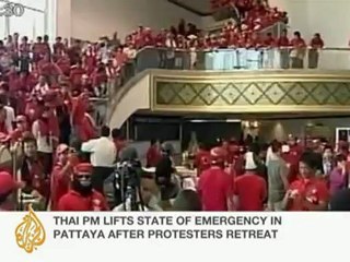 Demonstrators disrupt Asean summit - 11 April 09