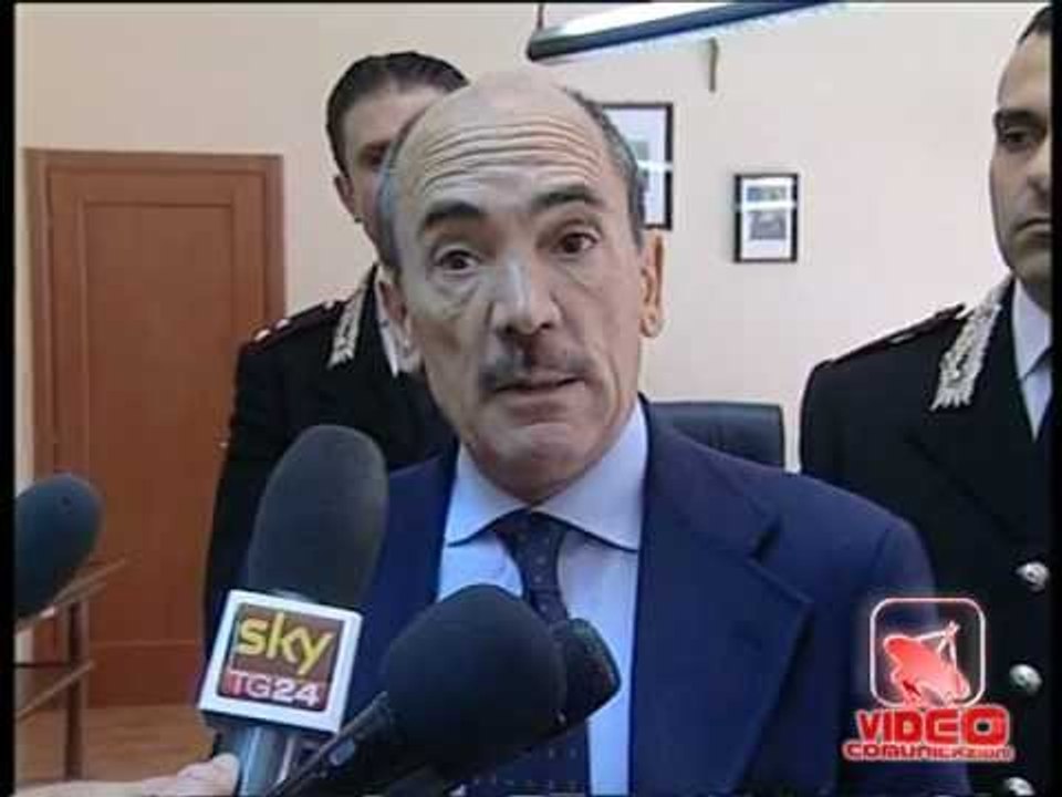 Casal di Principe (CE) - Arrestati i figli di "Sandokan". Sgomberata villa "kitsch"(04.05.12)