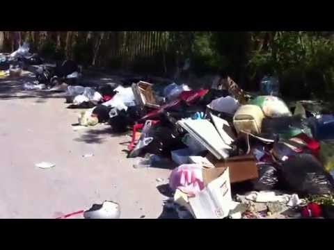 Aversa - Rifiuti nell'area mercato, dopo 10 anni nessuna soluzione (04.05.12)