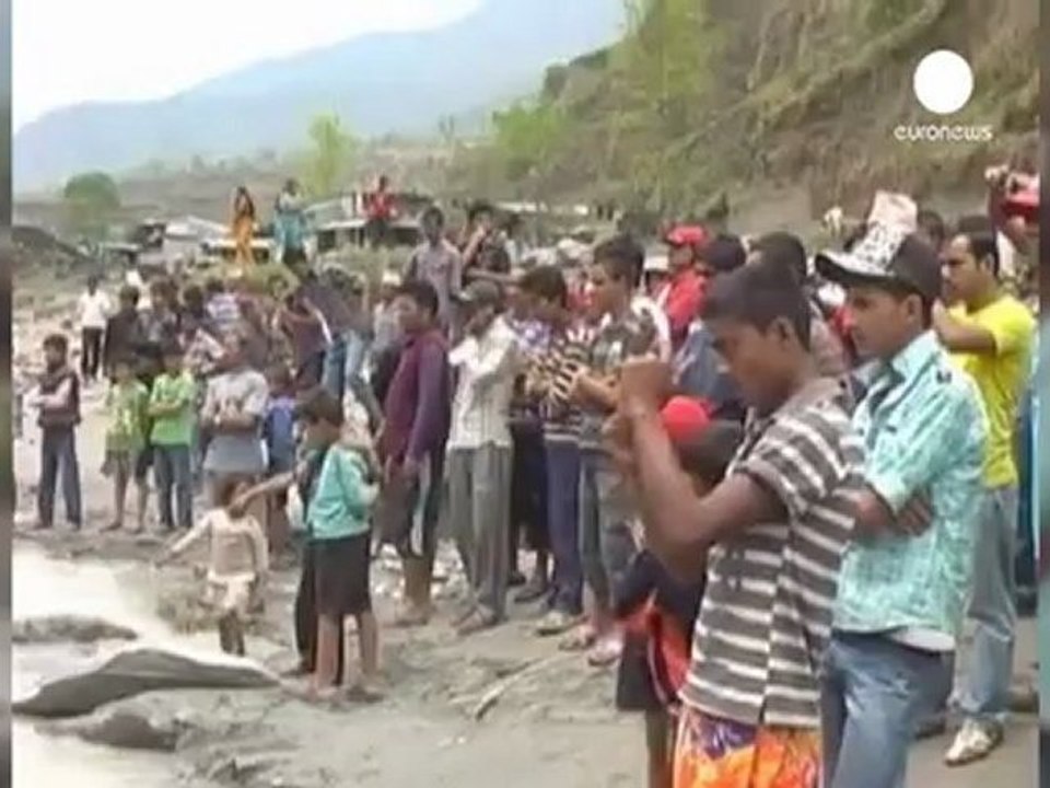 Nepal: una riada deja al menos 13 muertos y numerosos...
