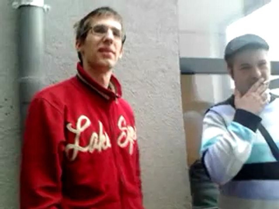 video-2012-05-08-15-32-44