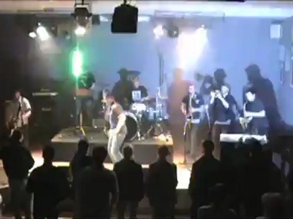 6 - march of the elephant a sedan au quai 23 le 4 mai 2012