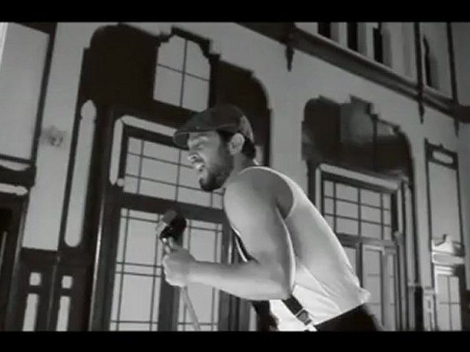 Murat Boz - Soyadımsın | Yeni Klip - 2012