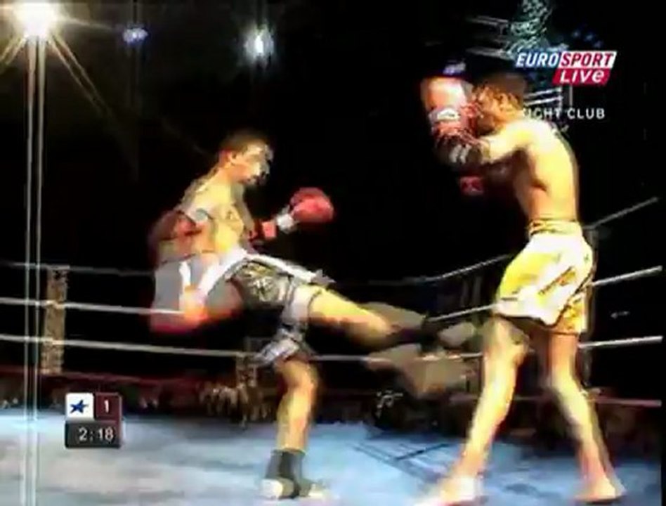 muay thai boxing Kamel Jemel vs Paolo Barvero 11-4-2004