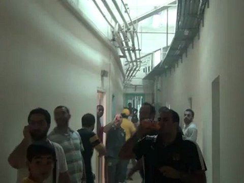 Πανηγυρισμοί ΑΕΛ στα αποδυτήρια (4)