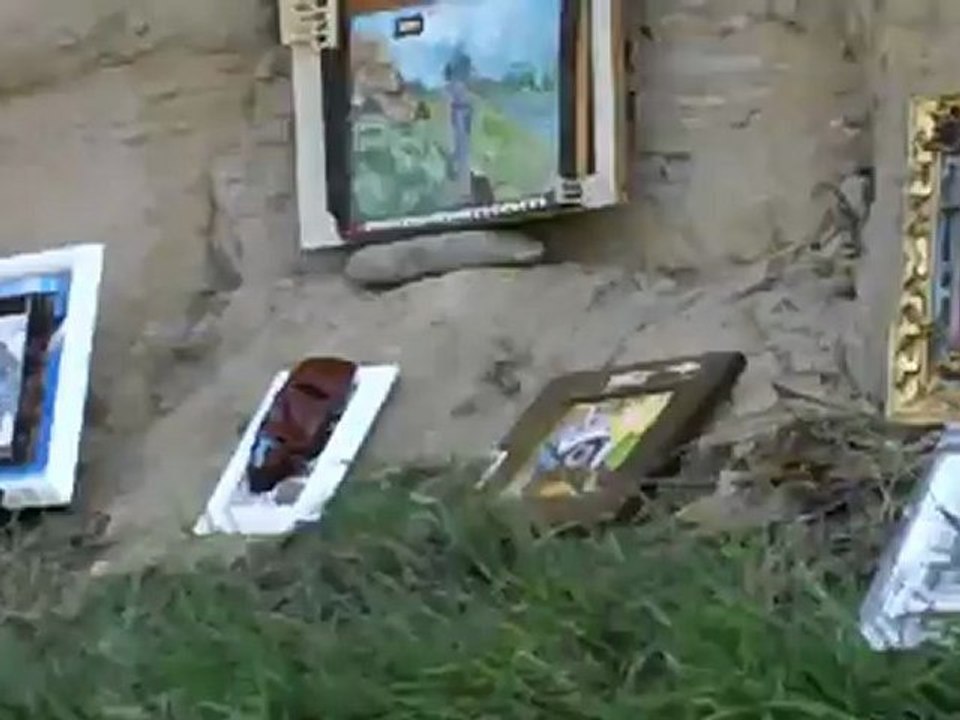 Art on Cliff