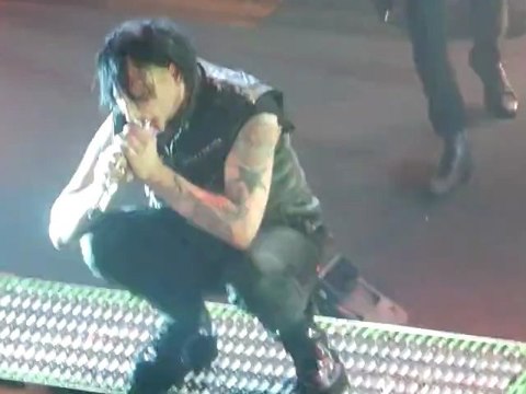 Marilyn Manson - Beautiful People @House Of Blues Atlantic City 05.04.04