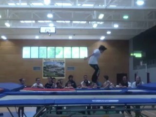 Matt au stage de trampoline