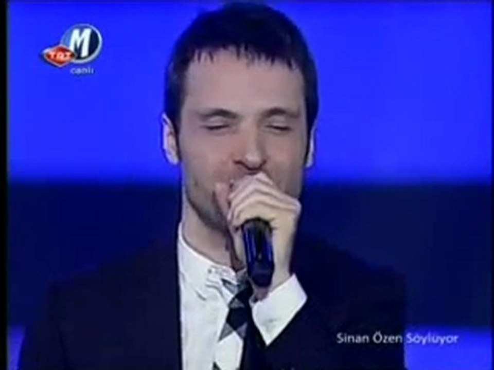 sinan özen geceler yarim oldu anam anam garibem - sinan özen tüm anneler için söylüyor