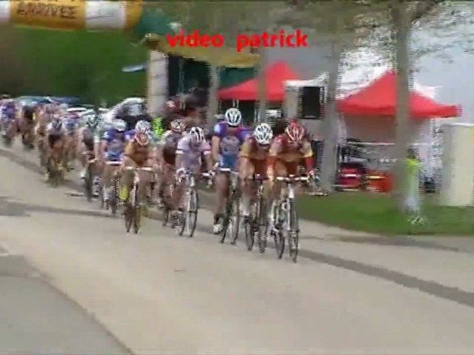 arrivée Prix 1er Mai Chambon Feugerolles 2012