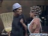 CHAVES - Florinda dá um tapa na cara de Seu Madruga