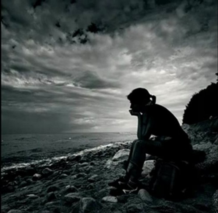 sen orda aşık ben burda  yanlız