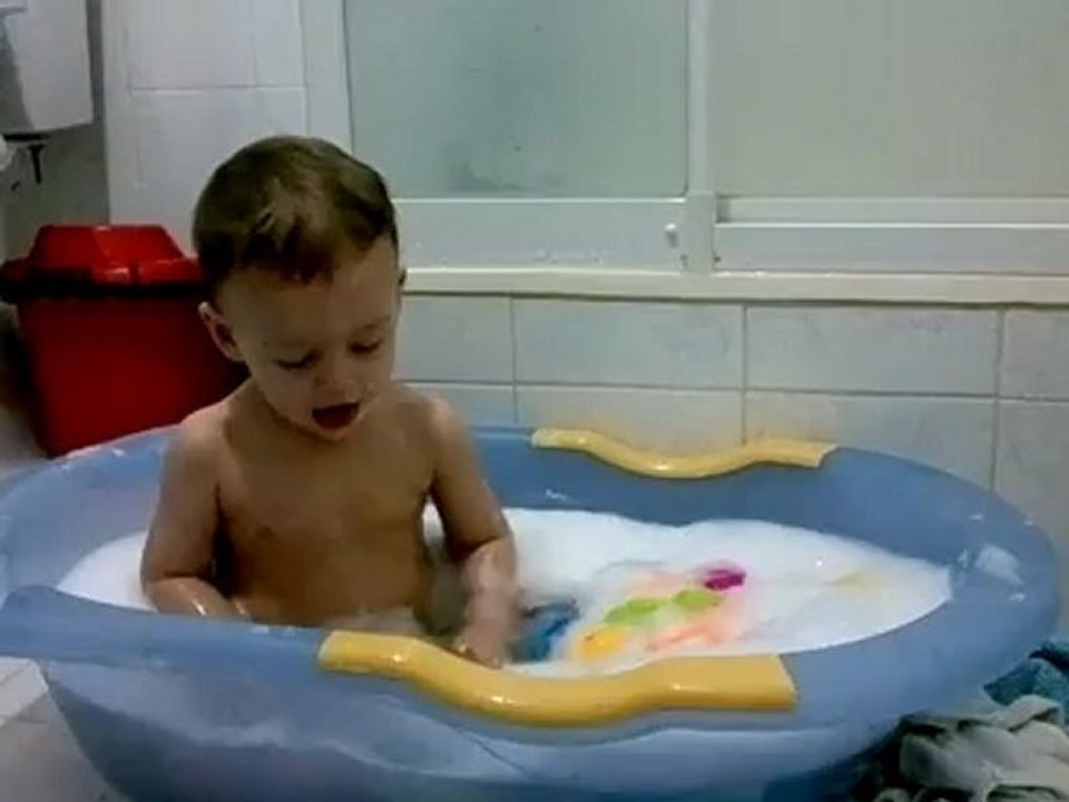 Oğuz Banyoda