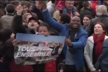 Seçimin galibi Hollande